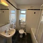 Waterlane Apartman *